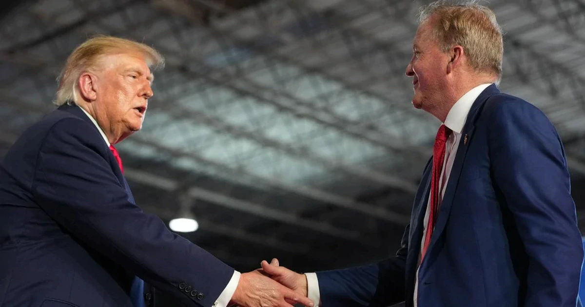 Texas nguy cơ tuột khỏi tầm tay, Tổng thống Trump hợp sức với tỷ phú Elon Musk