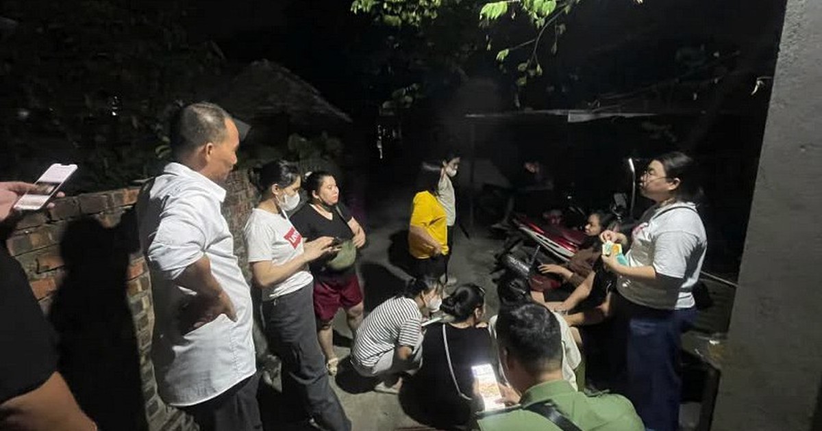 Hà Nội: Phụ huynh thức trắng đêm đòi mở kho kiểm tra, nghi thịt trâu lạ tuồn vào trường học