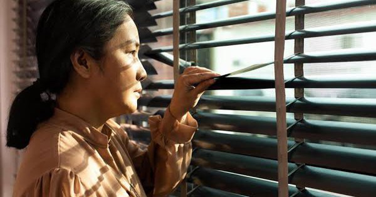 Một kiểu “ăn bám cha mẹ” mới âm thầm xuất hiện: Không ngửa tay xin tiền, không dựa dẫm tài chính, nhưng lại khiến cha mẹ đau lòng hơn cả việc bị xin tiền!