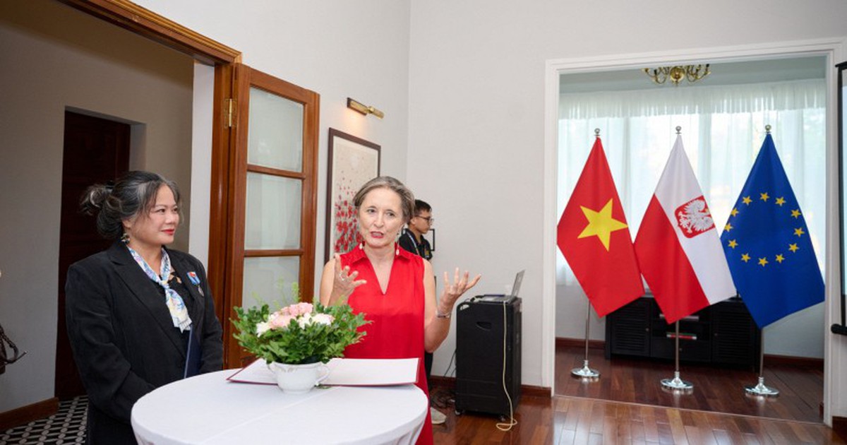 Xu hướng tiêu dùng mới của người Việt: Không phải Pháp hay Hàn Quốc, mỹ phẩm từ quốc gia châu Âu này đang được chú ý
