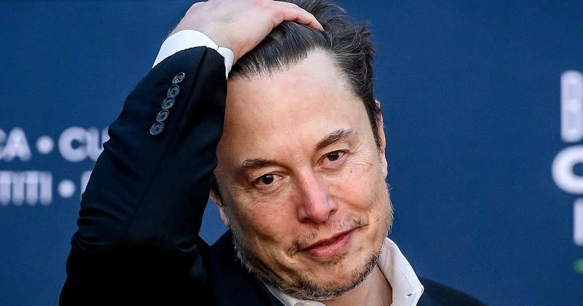 Elon Musk chia tay bạn gái