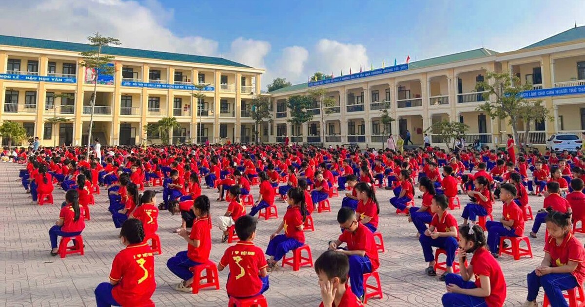 Hiệu phó viết tâm thư mong phụ huynh cho 127 họ...