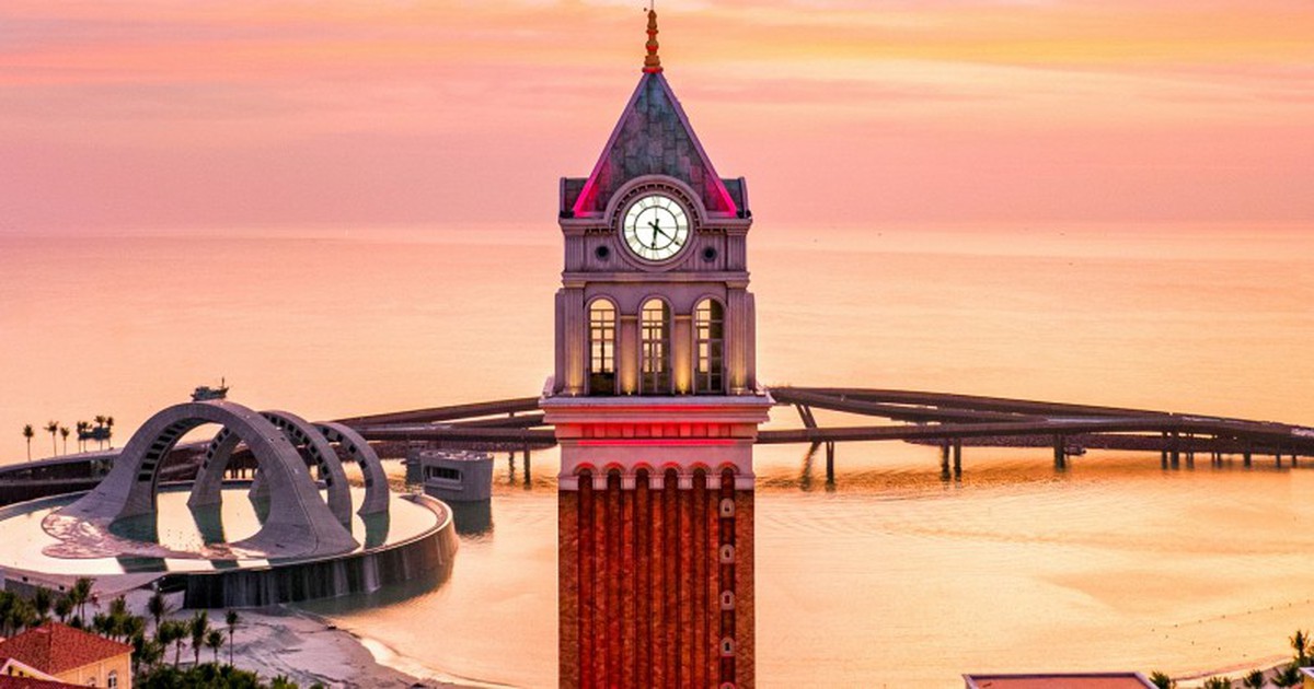 Hòn đảo Việt Nam đón hơn 8,5 triệu khách, thu gần 46.000 tỷ đồng sau 9 tháng: Expedia gọi tên trong Top 10 điểm đến mới nổi của thế giới, chuẩn bị hạ tầng cho APEC 2027
