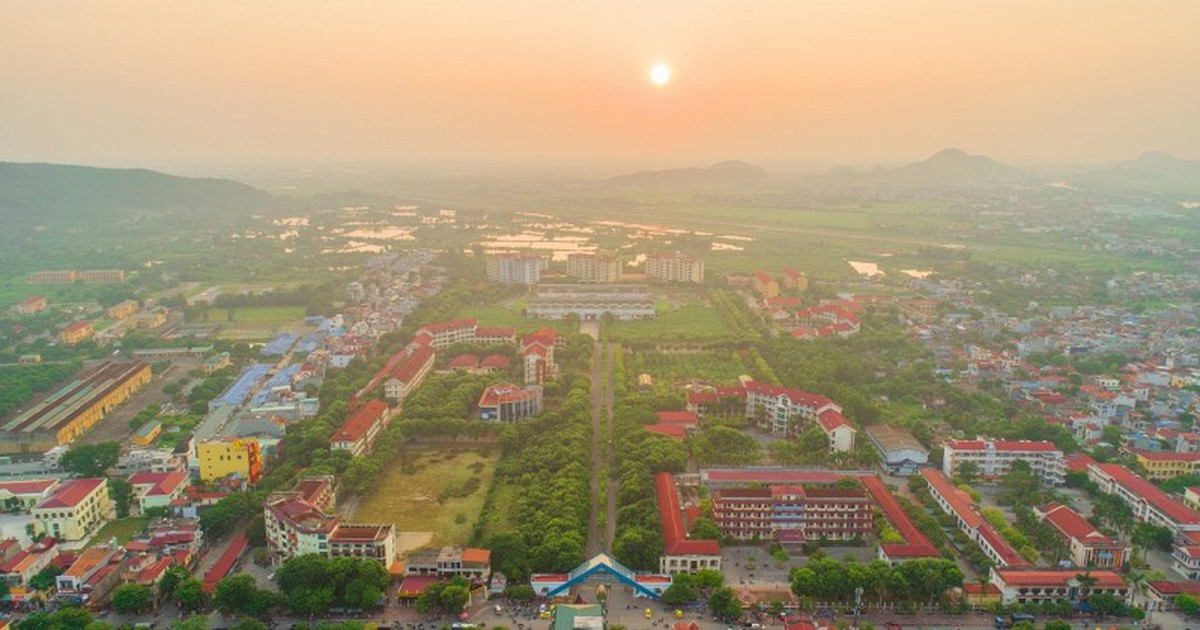 1 trường đại học ở thành phố 4,6 triệu dân "trải thảm" tuyển giảng viên: Hỗ trợ đến 500 triệu đồng khi trúng tuyển, được ưu tiên mua NOXH