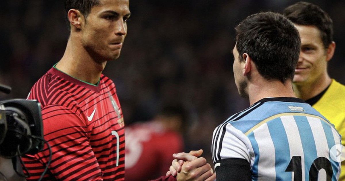 Bình luận gây bão của Ronaldo dưới bài đăng của Messi