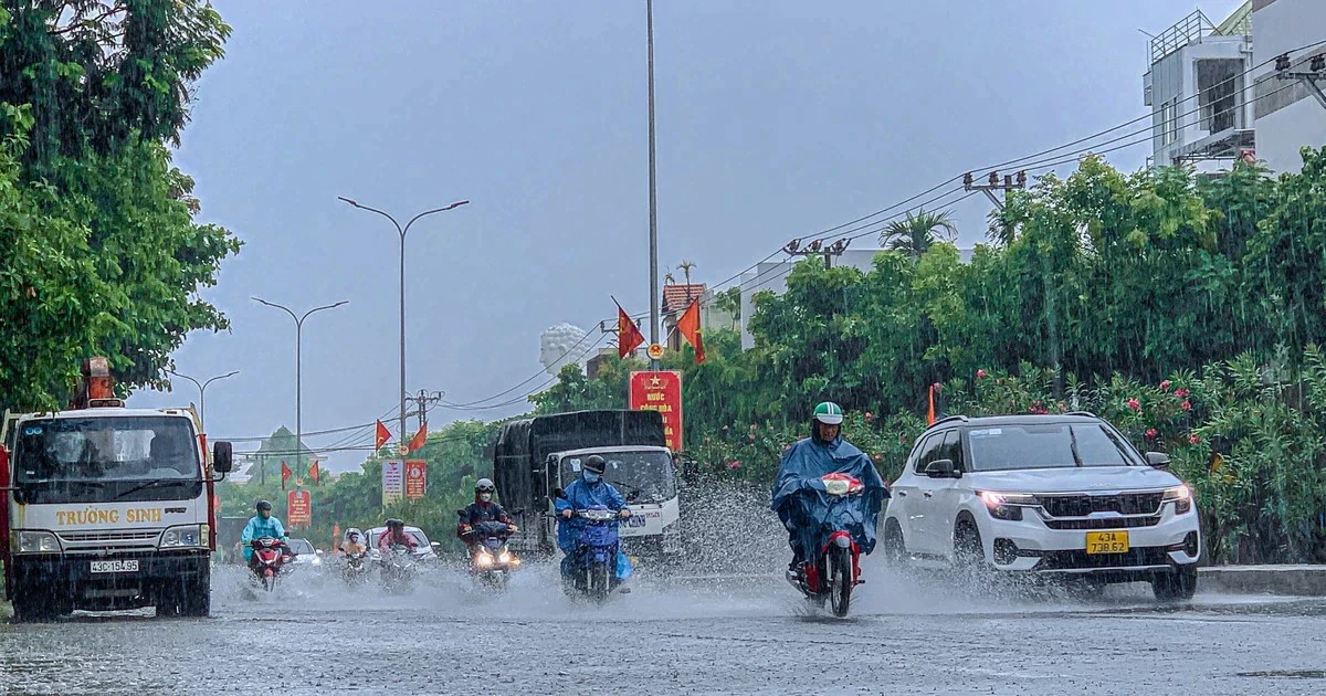 Mưa lớn mở rộng ra Thanh Hóa đến Quảng Trị