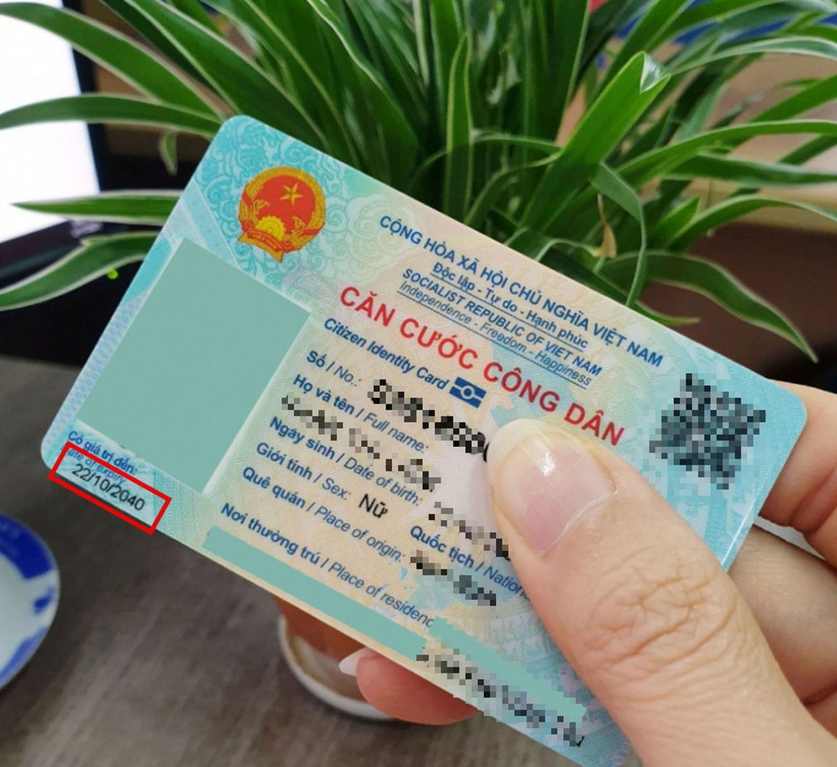 Cảnh báo nóng liên quan đến thẻ Căn cước công dân, hộ chiếu của người dân