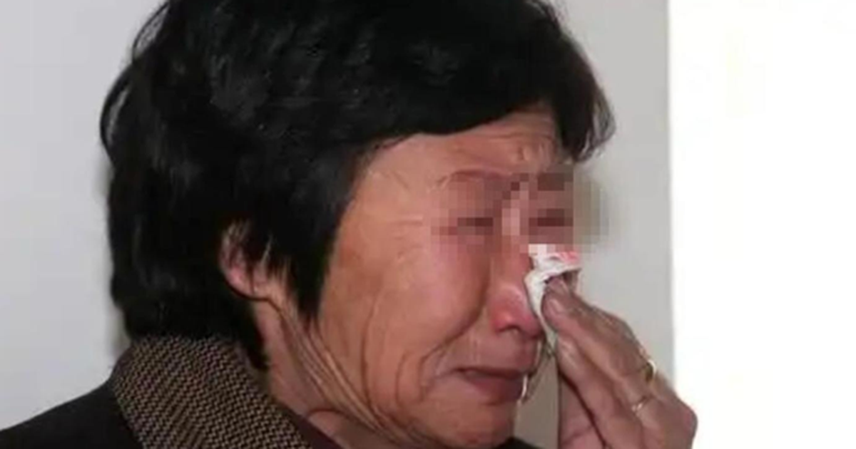 Mẹ tôi nhận lương hưu 19 triệu/tháng nhưng sau 3 năm chỉ có khoản tích cóp vài triệu: 3 cái bẫy tài chính khiến người già mất tiền mà không hay