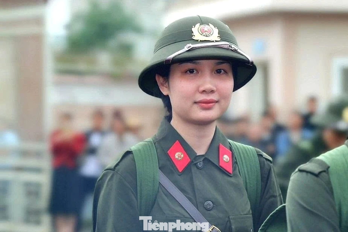 "Bóng hồng" duy nhất viết đơn tình nguyện đi nghĩa vụ Công an ở xứ Nghệ