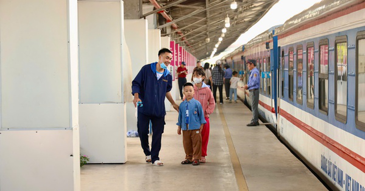 Từ 13-3, ngành đường sắt giảm giá vé hành khách và cước hàng hóa đồng loạt