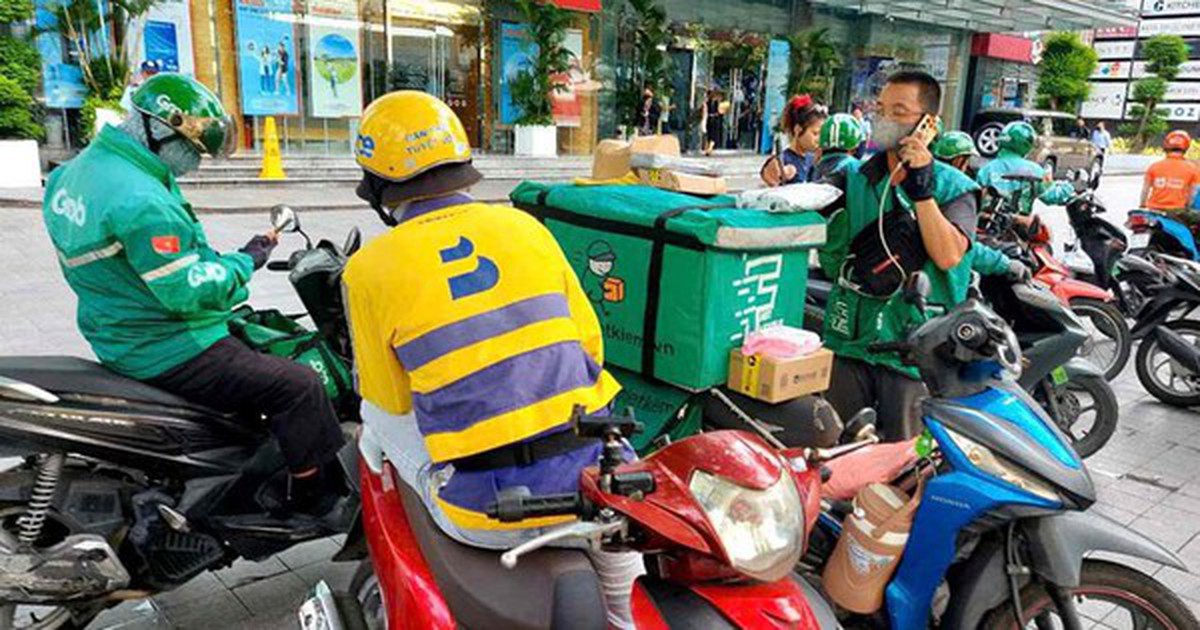 Giá xăng biến động, Grab, Be và ShopeeFood chi tiền hỗ trợ cho tài xế