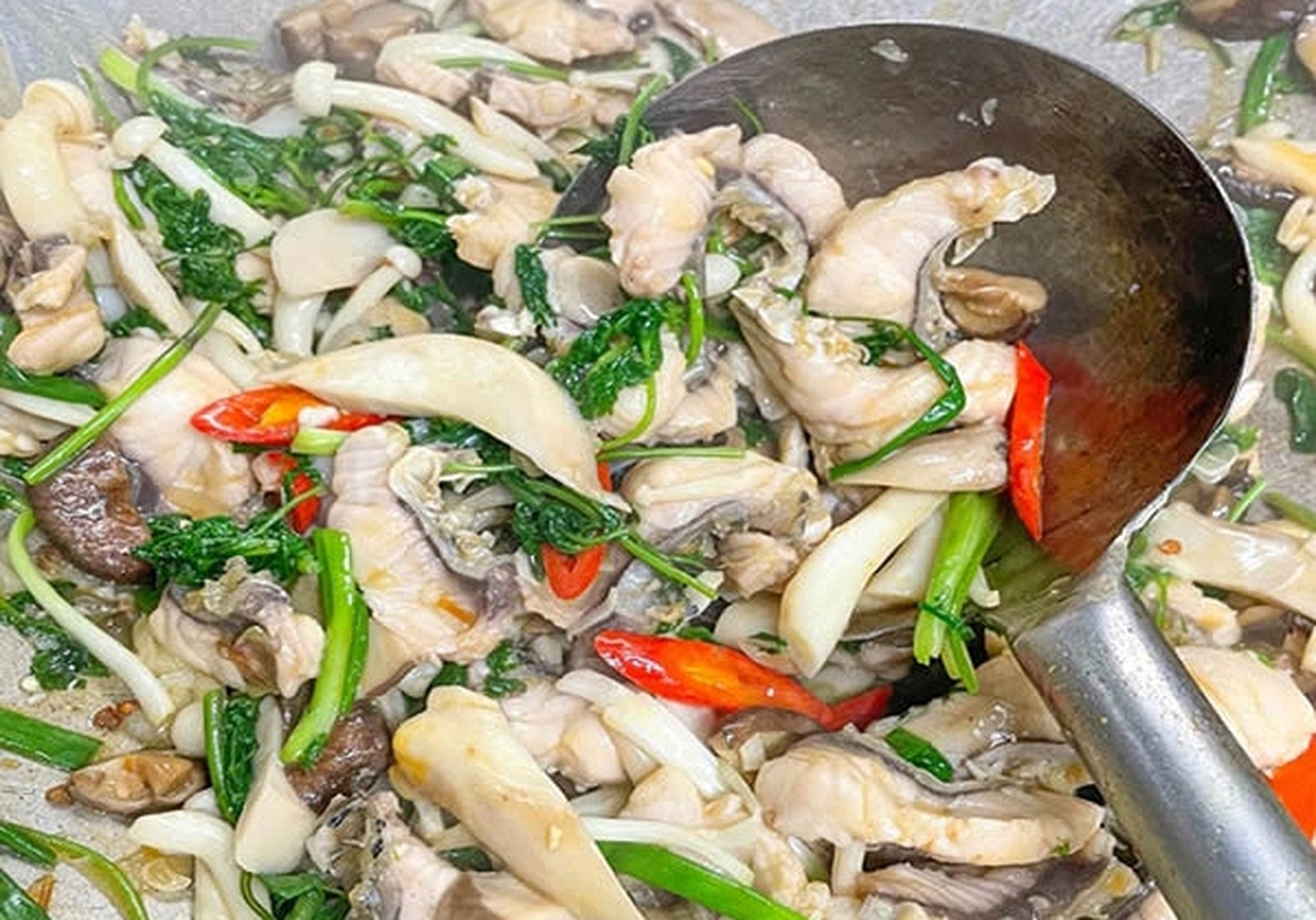 4 thực phẩm rất quen nhưng hâm nóng nhiều lần biến thành món độc "phá gan", hại thận, "gặm nhấm" dạ dày