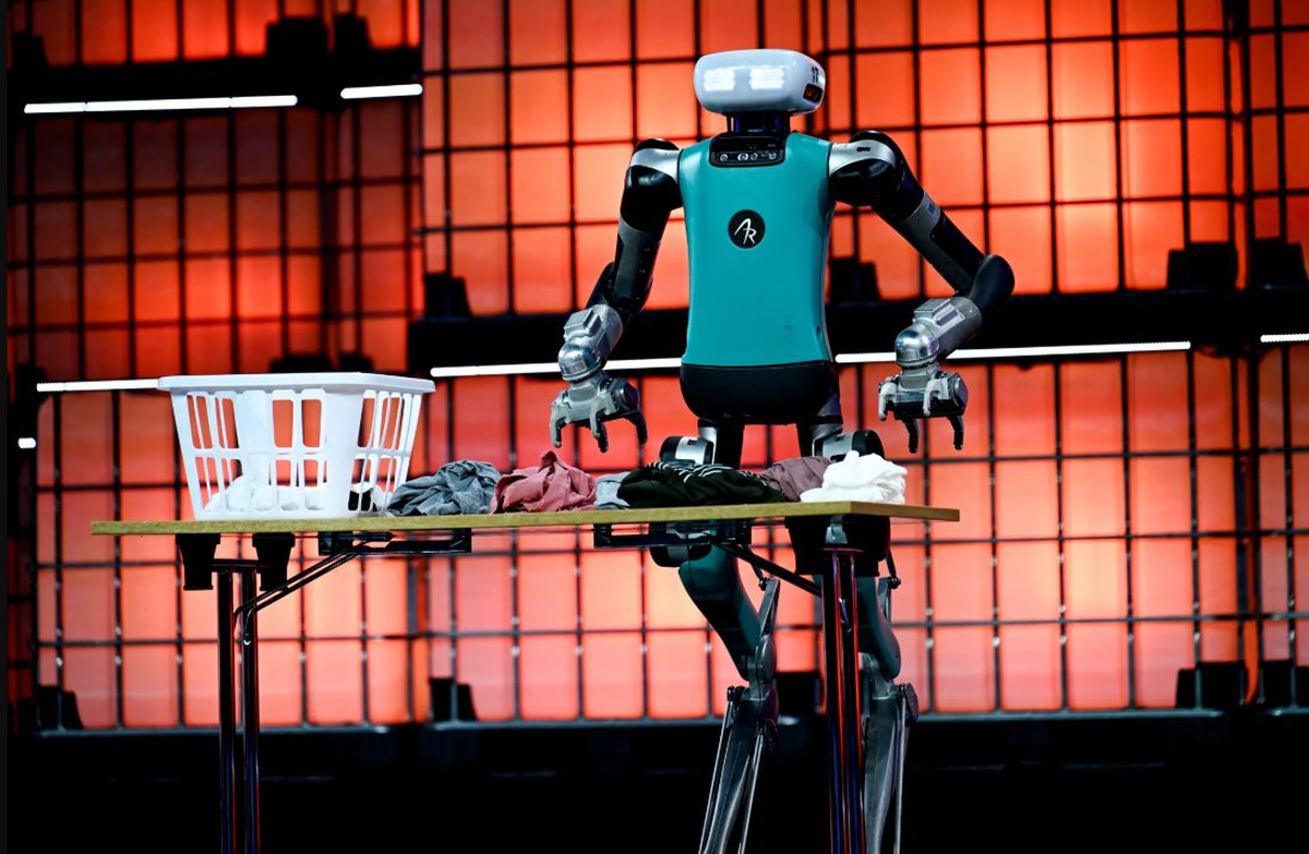 5 triệu robot với chi phí 2 USD/giờ sắp đặt dấu...