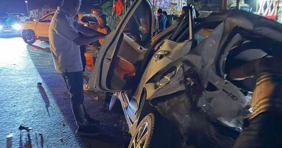 Tai nạn giao thông liên hoàn, một người chết, nhiều xe hư hỏng nặng