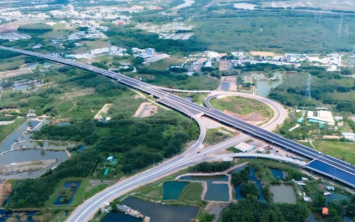 Khu Tây TP.HCM: Dòng tiền đổ về mạnh, nhưng sức...