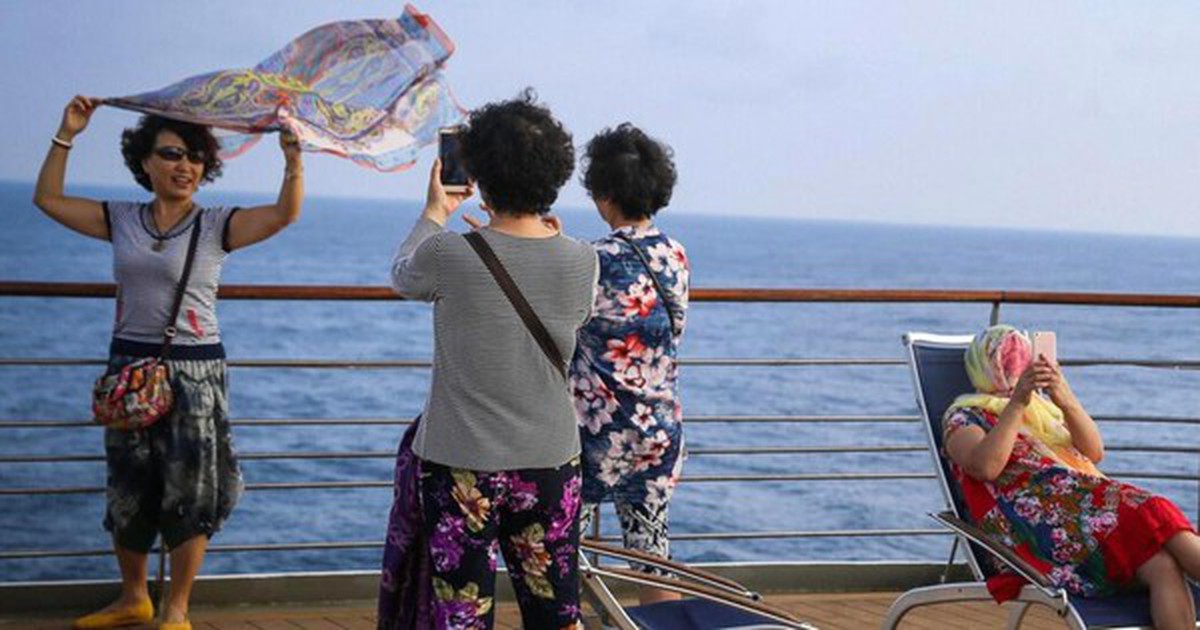 Hai chị em nghỉ hưu cùng thời điểm: Một người đi làm lại, một người nghỉ hẳn - 10 năm sau, tài chính và hạnh phúc rẽ hai hướng