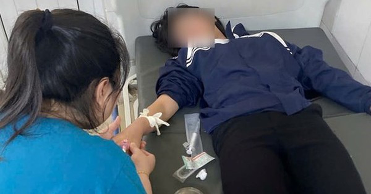 Nữ sinh lớp 7 nghi uống thuốc trừ sâu do áp lực cô lập, trêu chọc từ bạn bè