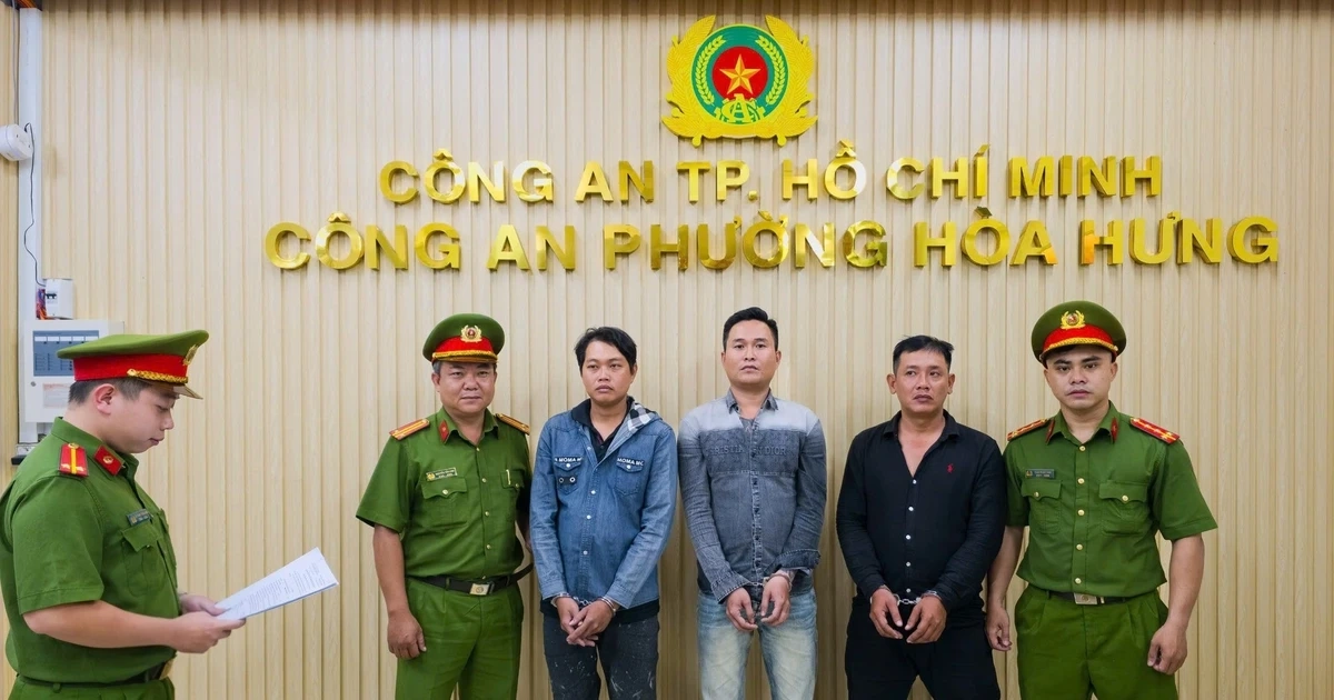 Tạm giữ 3 người đập phá quán cơm ở TPHCM