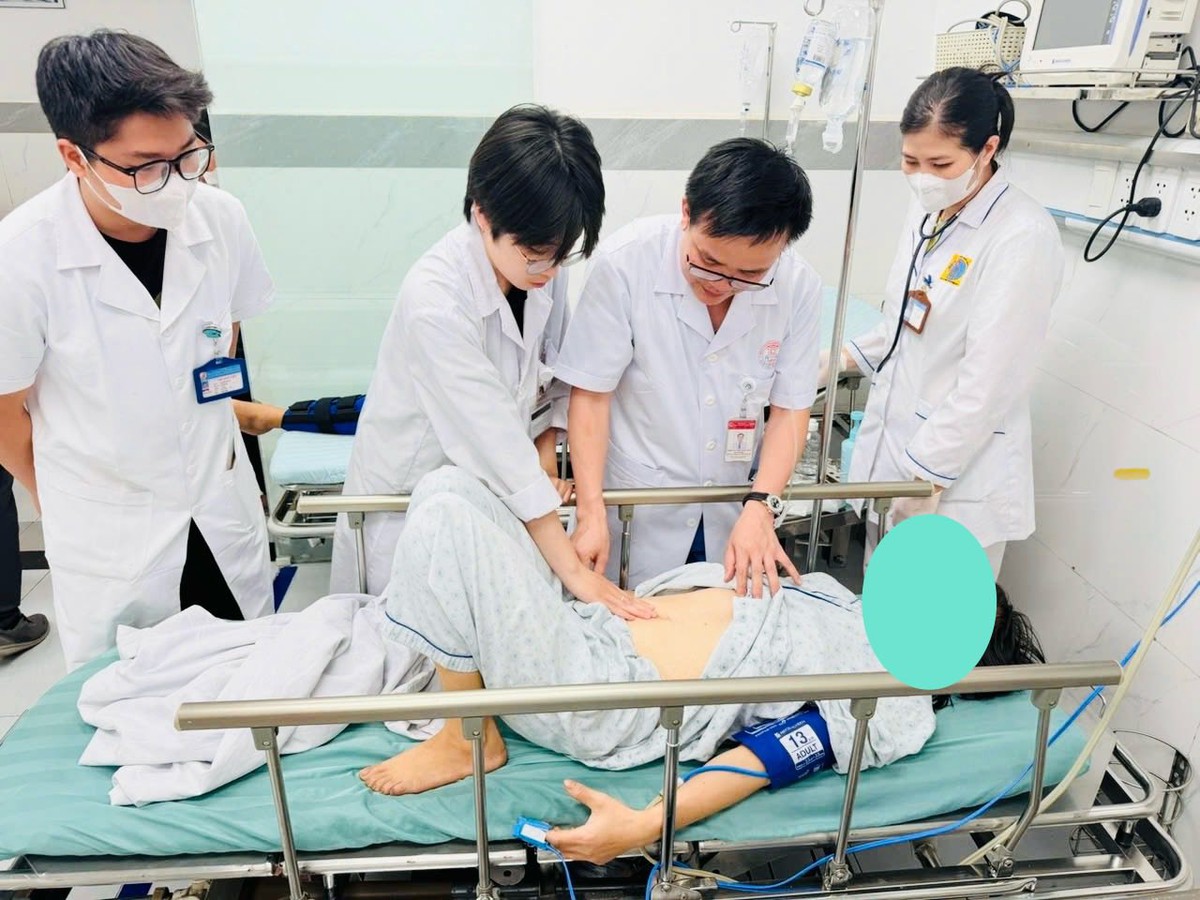 Bác sĩ cảnh báo: Xuất hiện "nốt ruồi" ở bàn tay, quanh miệng có thể là dấu hiệu của BỆNH HIỂM NGHÈO