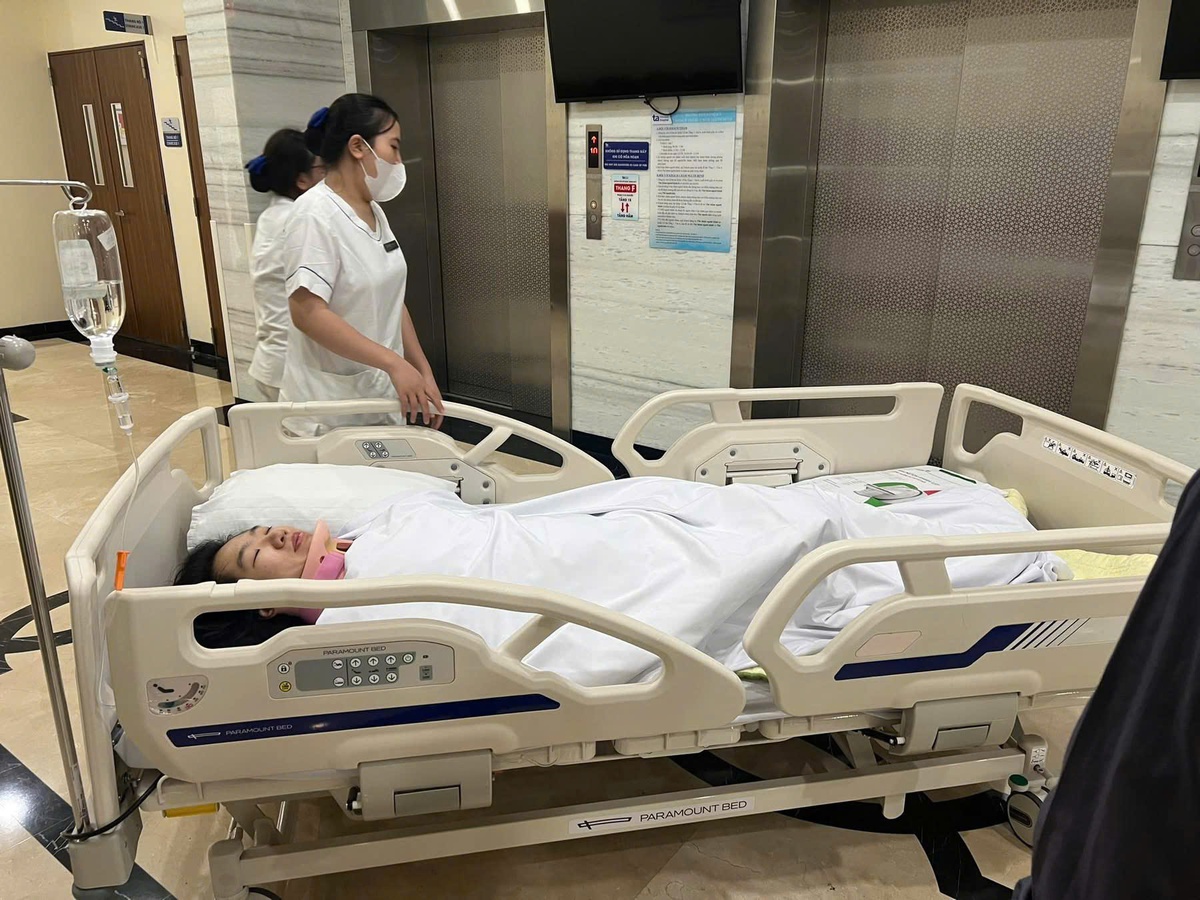 Phó Giám đốc BV Đại học Y Dược cảnh báo: “Đại dịch ngồi” đẩy người trẻ vào nguy cơ liệt vì điều này