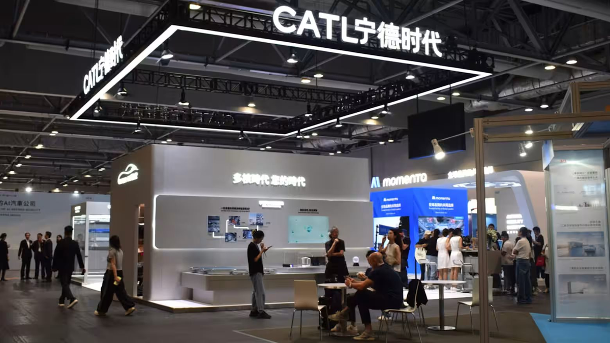 Người Hàn lại sắp "thua trắng" ở một lĩnh vực quan trọng, Trung Quốc vươn lên kiểm soát 70% thị phần toàn cầu