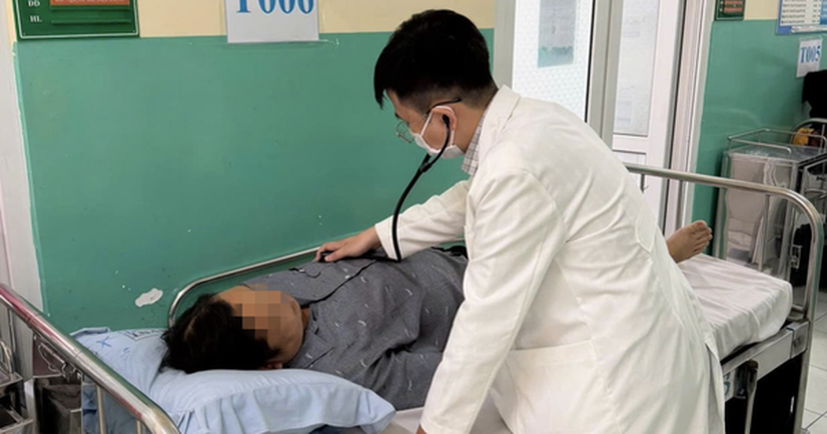 Người đàn ông ở TPHCM vàng da sau 7 ngày uống rượu liên tục