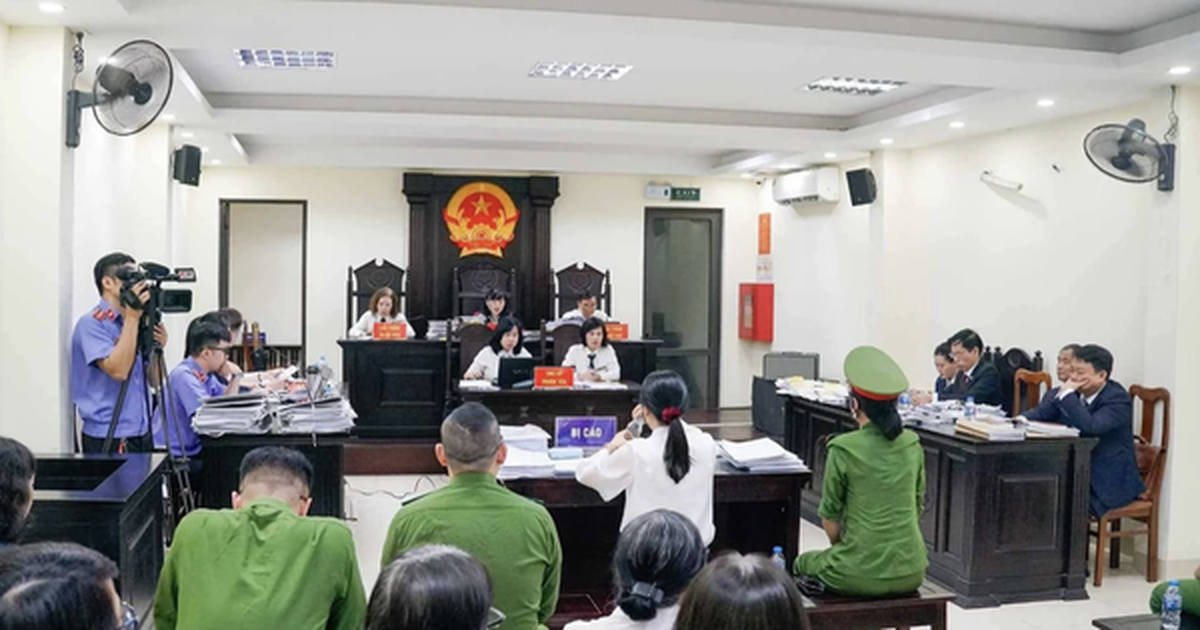 Nữ cựu Hiệu trưởng THCS Ba Đình hầu toà vì thu tiền học thêm 15.000 đồng một tiết