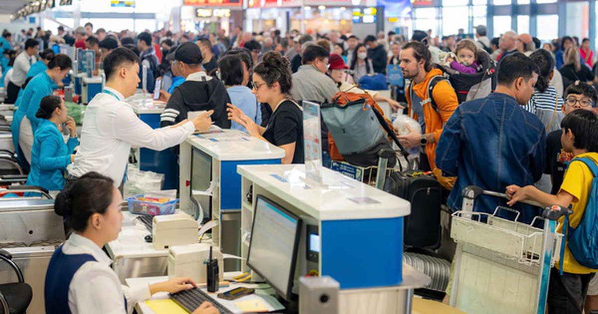 Cục Hàng không yêu cầu siết chấp hành quy định về giá