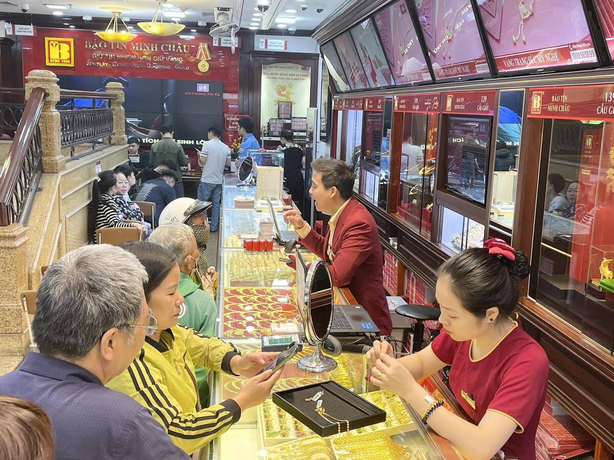 Giá vàng hôm nay 25/3: Hồi phục mạnh mẽ