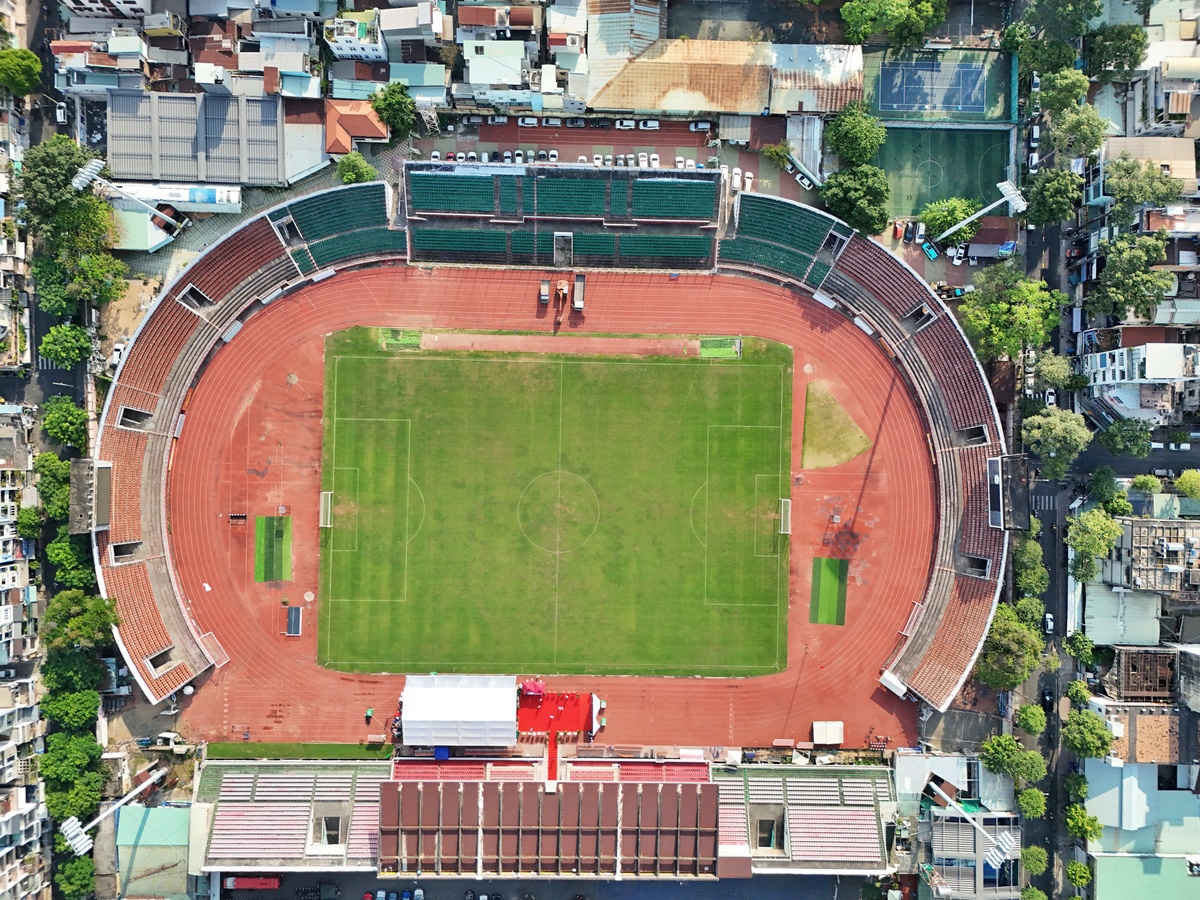 Cận cảnh sân vận động vừa được khởi công cải tạo gần 320 tỷ đồng