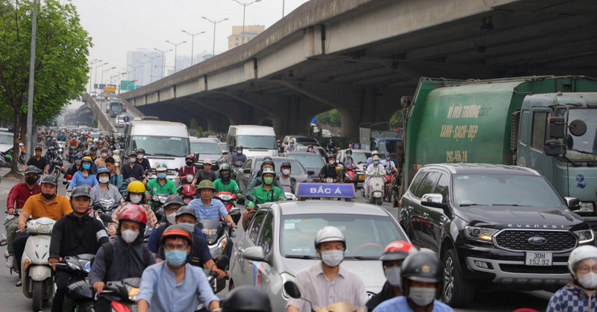 Thông báo quan trọng áp dụng từ 1/4: Tất cả người tham gia giao thông ở Hà Nội phải biết