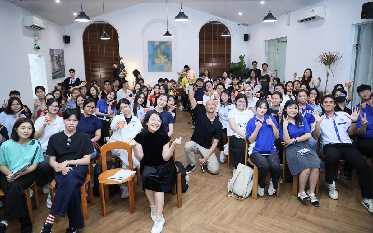 Logitech và TK Nguyễn mang “Creative Startup” đến cộng đồng sáng tạo trẻ