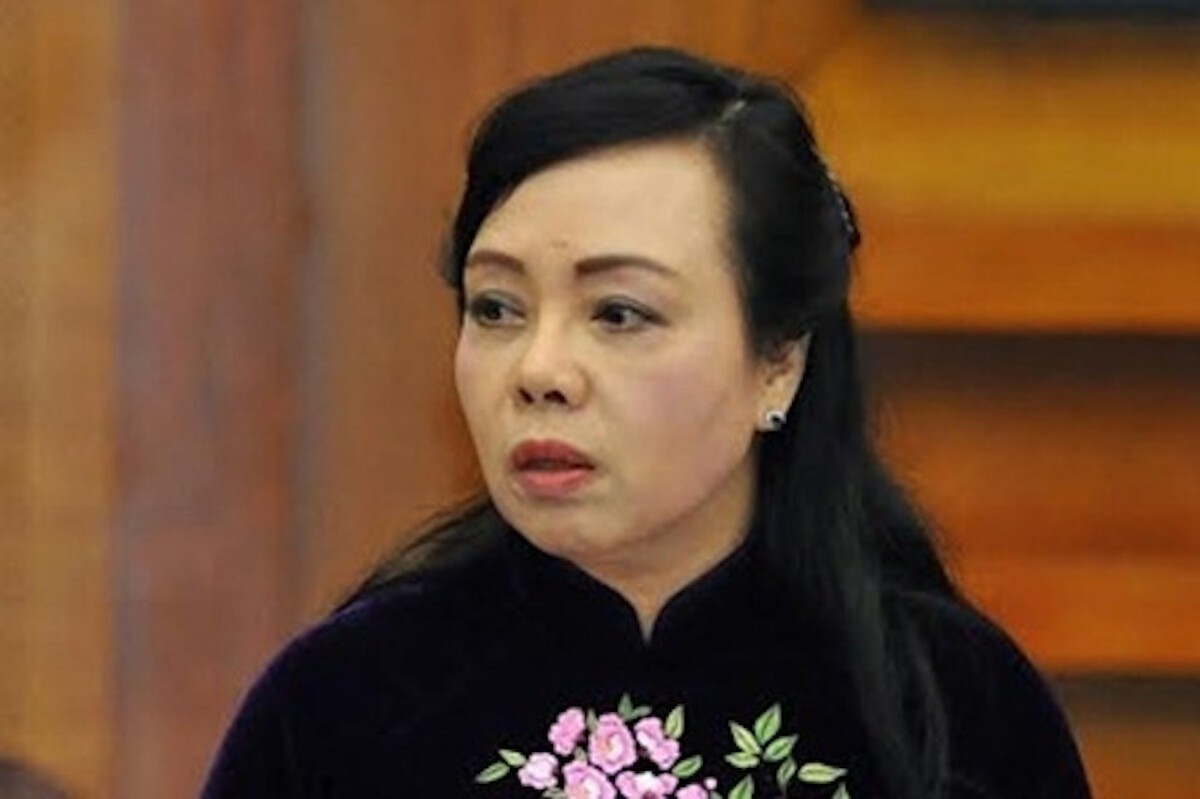 2 triệu USD xếp đầy vali nhờ "chạy đoàn kiểm tra" vụ án liên quan bà Nguyễn Thị Kim Tiến