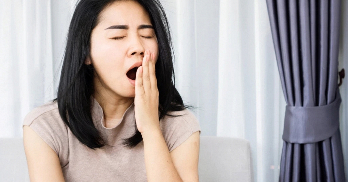 Kiểu ngáp này có thể là dấu hiệu của đột quỵ! Đừng chần chừ, hãy đi kiểm tra càng sớm càng tốt