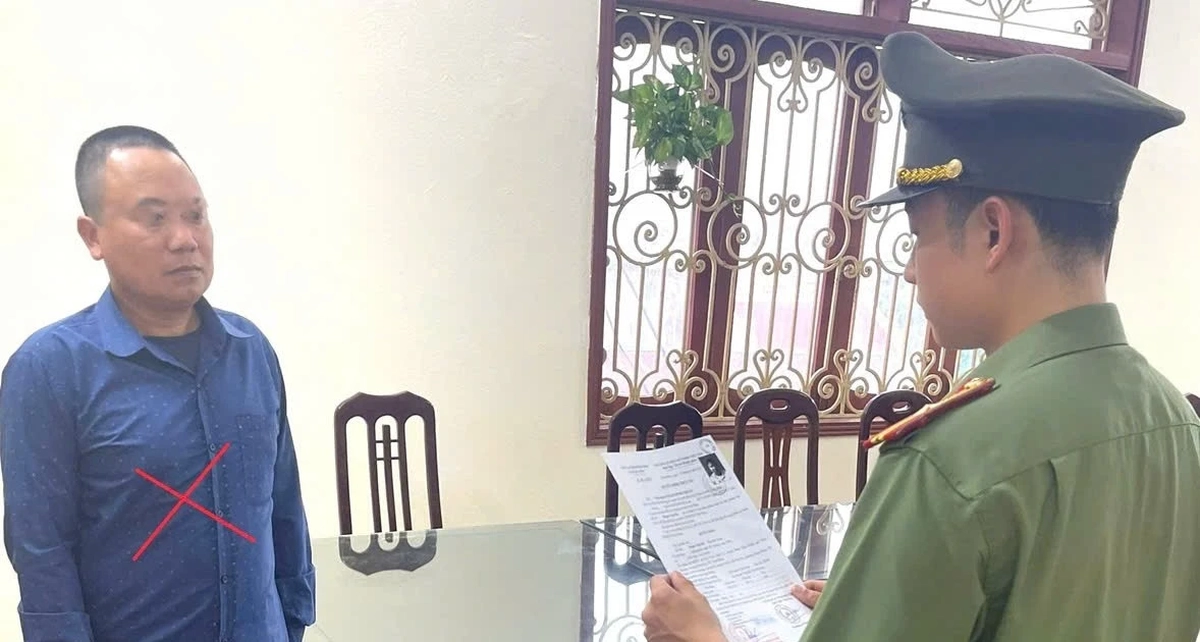 Đầu thú sau 9 năm lẩn trốn vì lừa 1 tỷ đồng ‘chạy việc’ vào biên chế