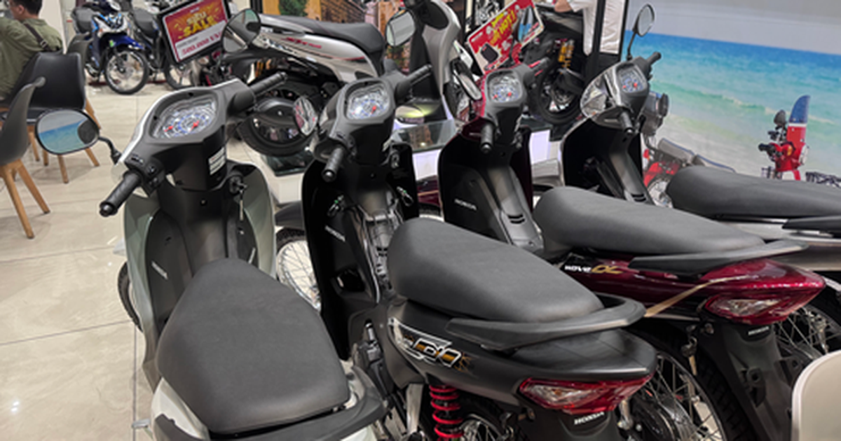 Sức mua xe máy xăng giảm mạnh