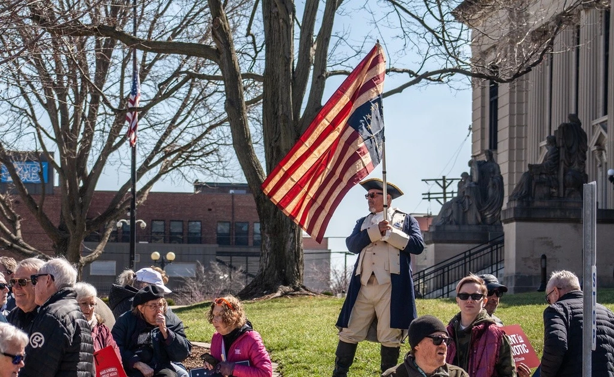 Biểu tình rầm rộ khắp 50 bang của Mỹ