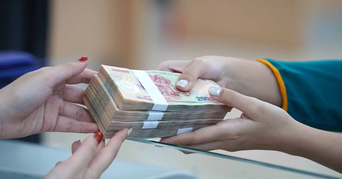 Có 1 tỷ đồng, gửi tiết kiệm kỳ hạn 1 năm ở Agribank, Vietcombank, VietinBank hay BIDV có lãi cao nhất?