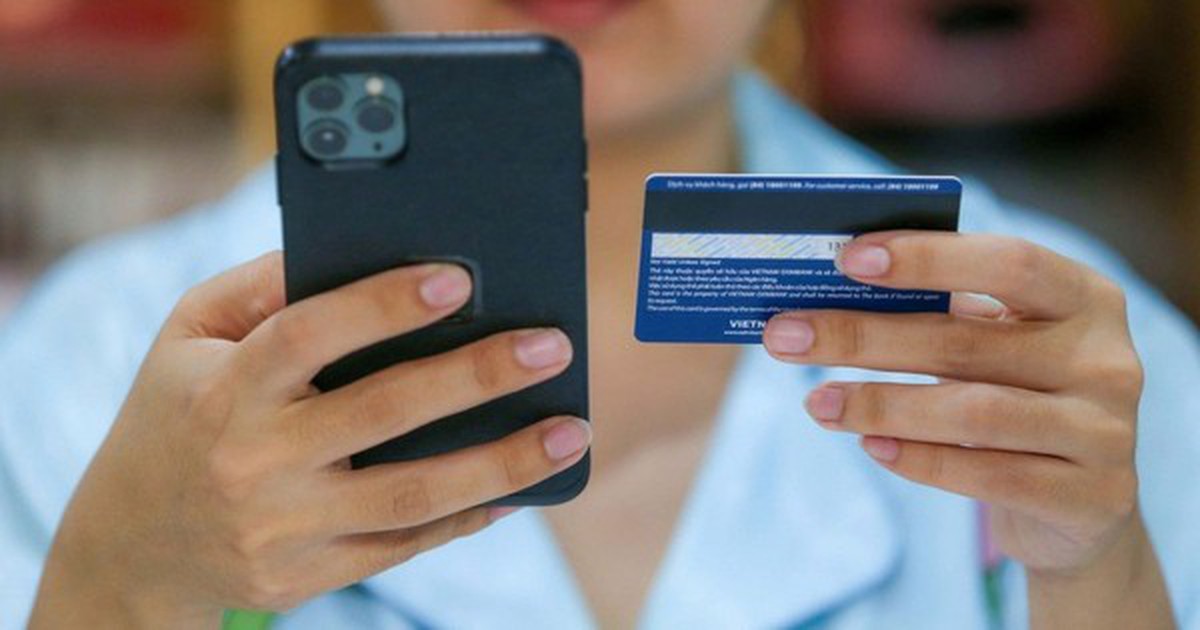 Phong tỏa tài khoản ngân hàng nếu người dùng nh...