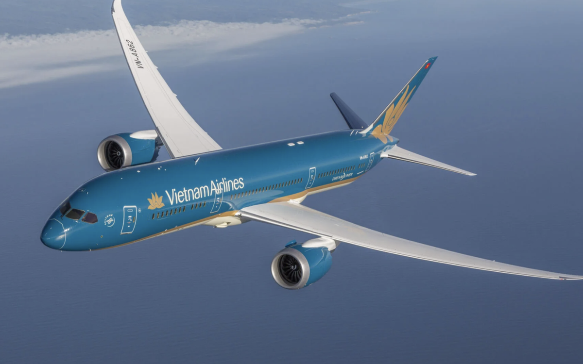 Phó tổng giám đốc Vietnam Airlines: "Giá dầu tă...
