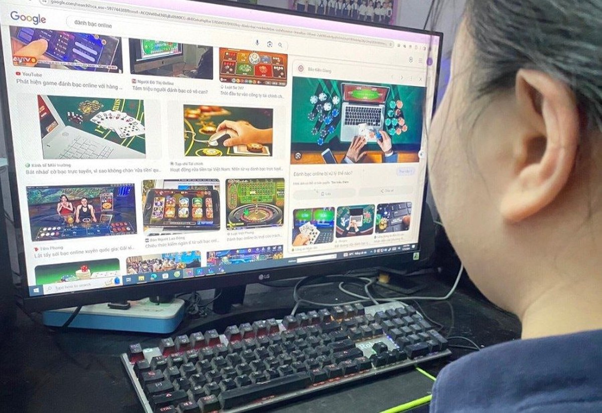 Vụ việc Xôi Lạc: Khi công nghệ thượng tầng phục...