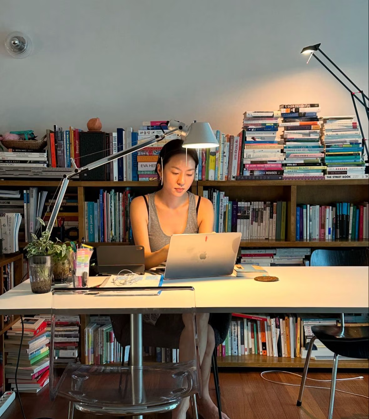 30 tuổi mà vẫn làm nhân viên quèn, ai “bảo gì làm đó” là thất bại?