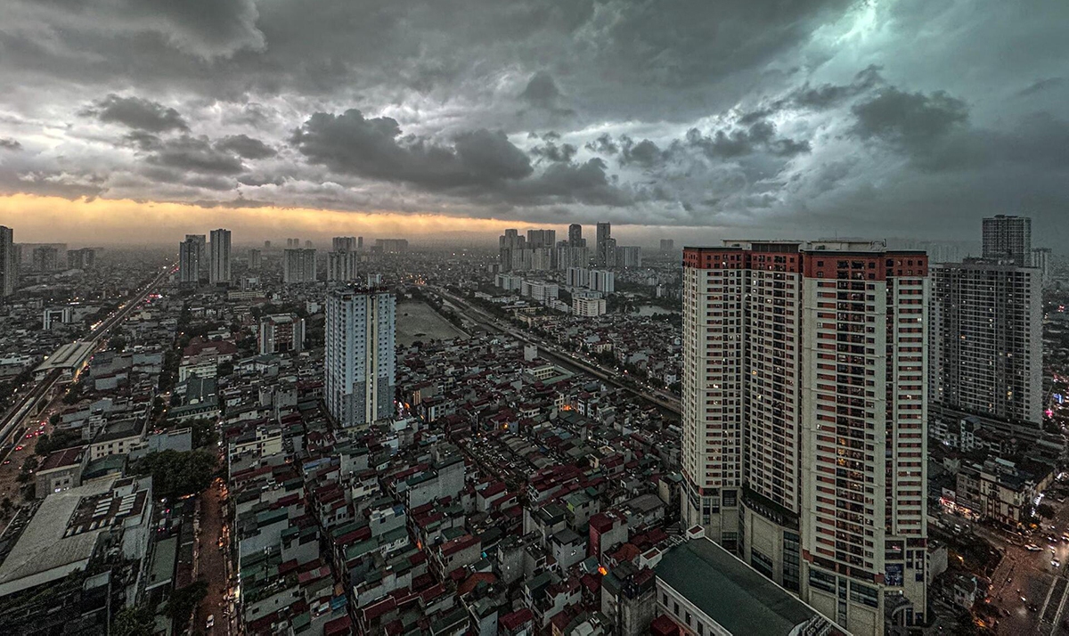 Dự báo thời tiết ngày 1/4: Miền Bắc mát mẻ, đề phòng dông lốc và mưa đá