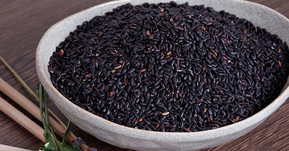 Gạo lứt đen tưởng là “siêu thực phẩm” nhưng không phải ai cũng ăn được: 3 nhóm người nên hạn chế