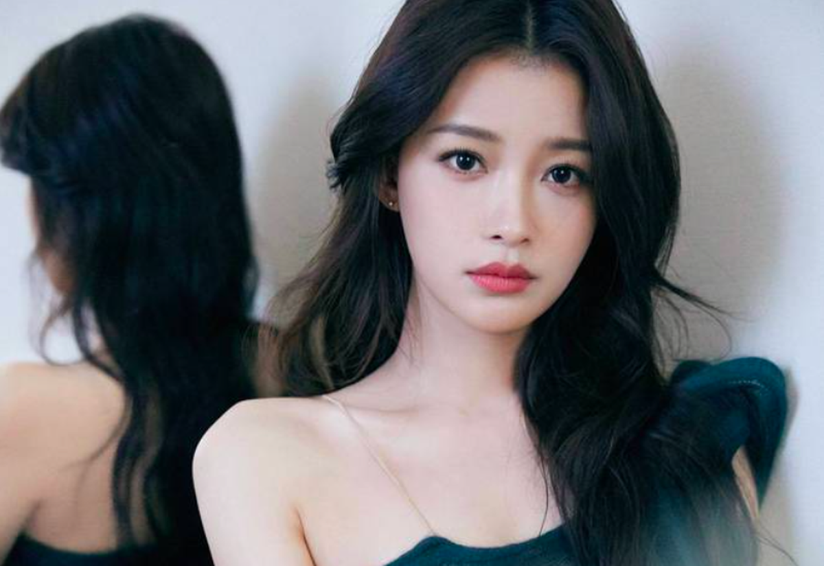 Bi kịch mỹ nhân lấy con trai bà trùm showbiz: 6 năm chưa một lần có đám cưới