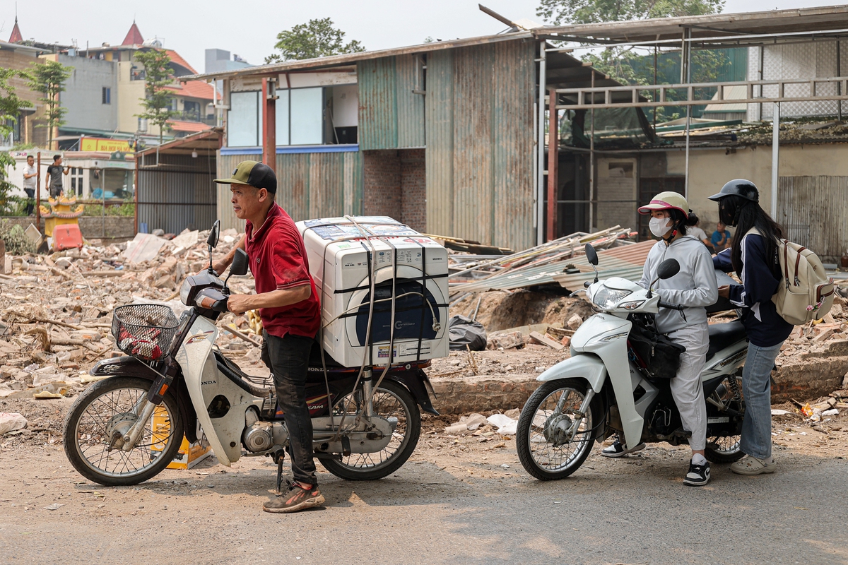 Hà Nội xây "siêu cầu" hơn 20.000 tỷ đồng, người dân gấp rút dỡ nhà trả mặt bằng