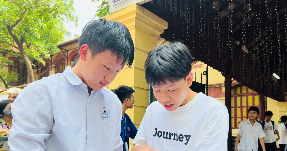 Tỉ lệ thí sinh đăng ký nguyện vọng 1 vào lớp 10 trường "top" tăng vọt