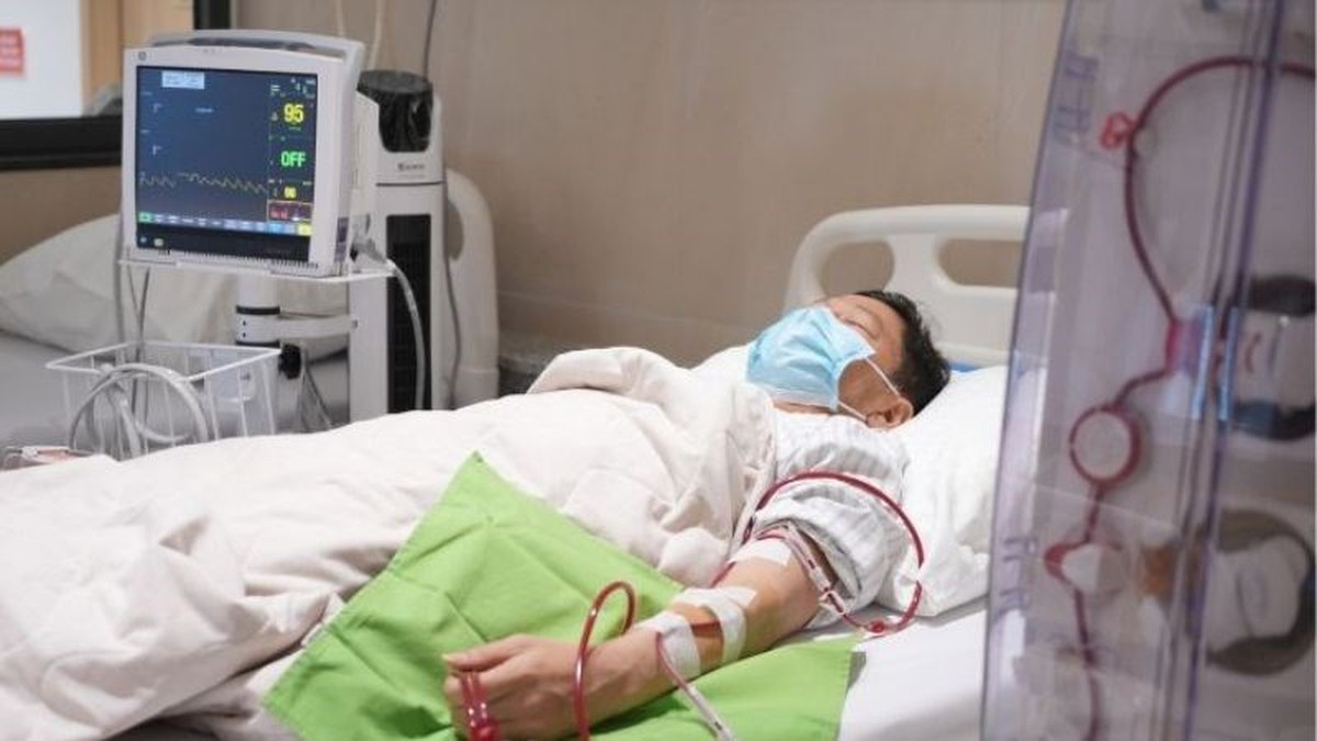 Hơn 340.000 bệnh nhân chạy thận Nhật Bản hoảng sợ tột cùng trước nguy cơ cạn kiệt vật tư y tế