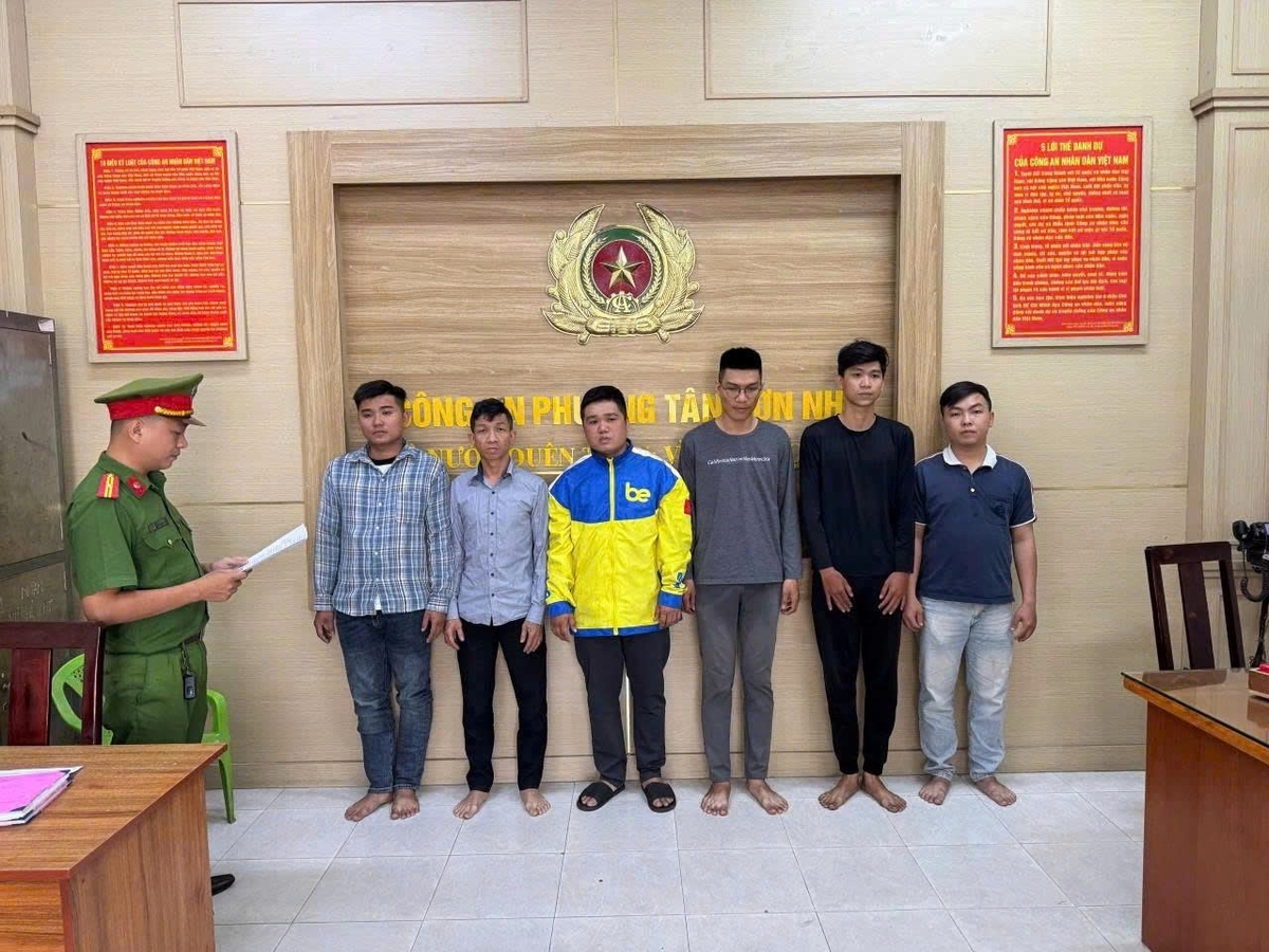 Mâu thuẫn trên Facebook, 8 người hẹn đánh nhau tại quán cà phê