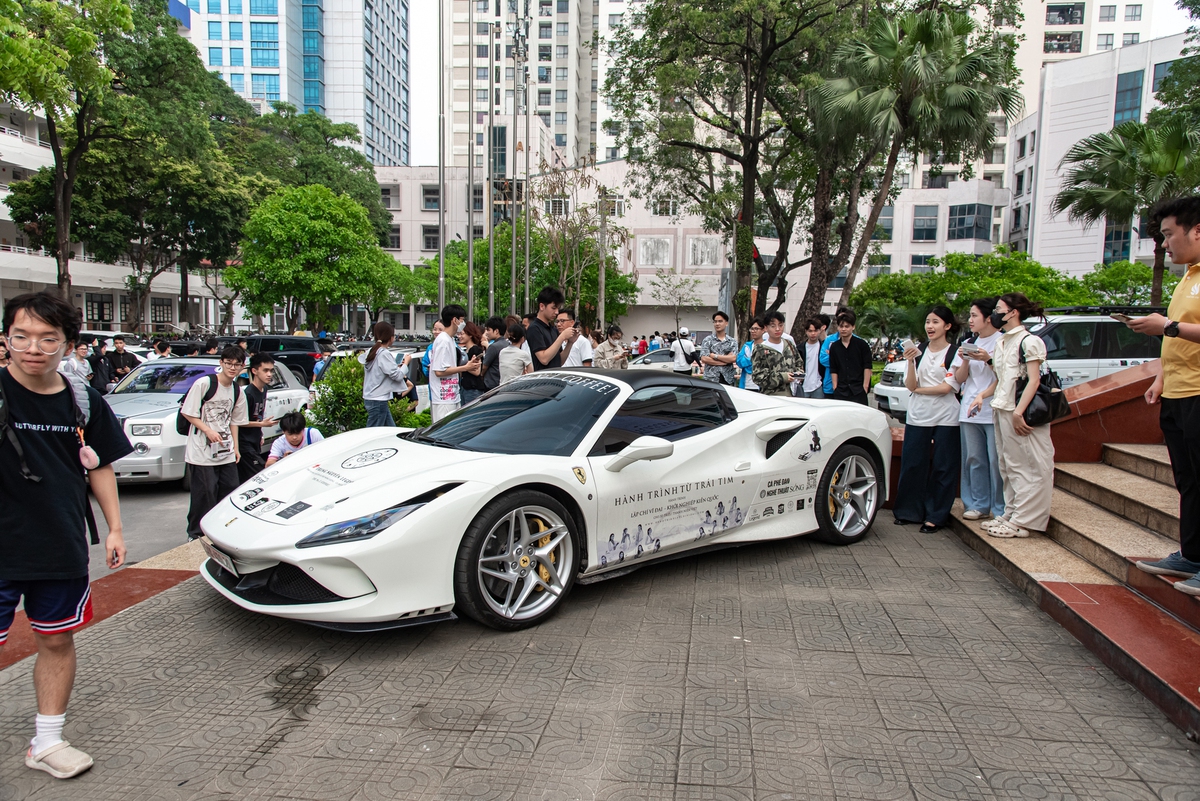 Dẫn đoàn Range Rover của ông Đặng Lê Nguyên Vũ: ‘Sau hôm nay mới là thử thách lớn nhất, nhiều cung đường dân phượt còn chưa biết tới’